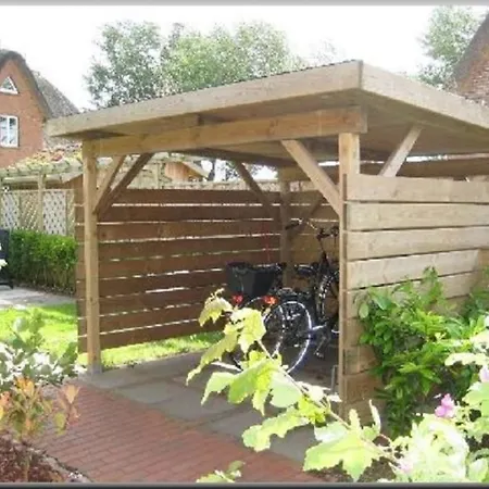In Foehr With 2 Bedrooms Holiday home *